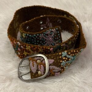 Hand-Embroidered Brown Floral Wool Belt with Silver-Tone Buckle Size M pre-owned